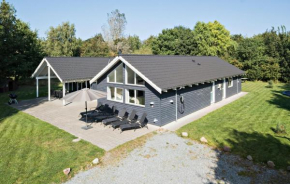 Gorgeous Home In Højby With Sauna Højby